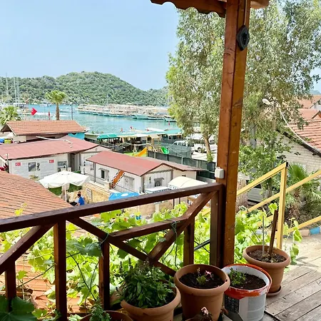 Flower Kekova Gazde/Camere de închiriat *