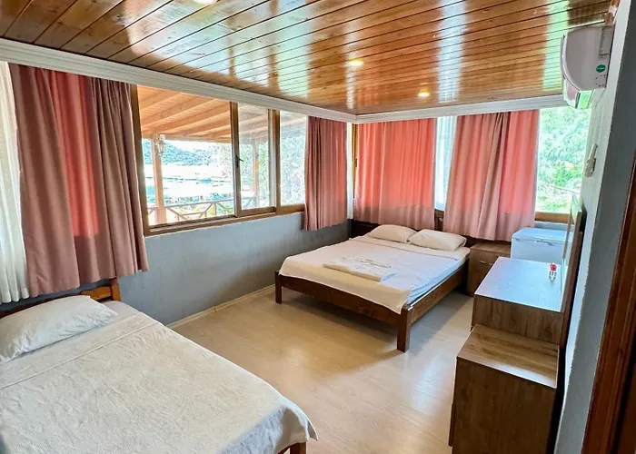 Flower Kekova 홈스테이